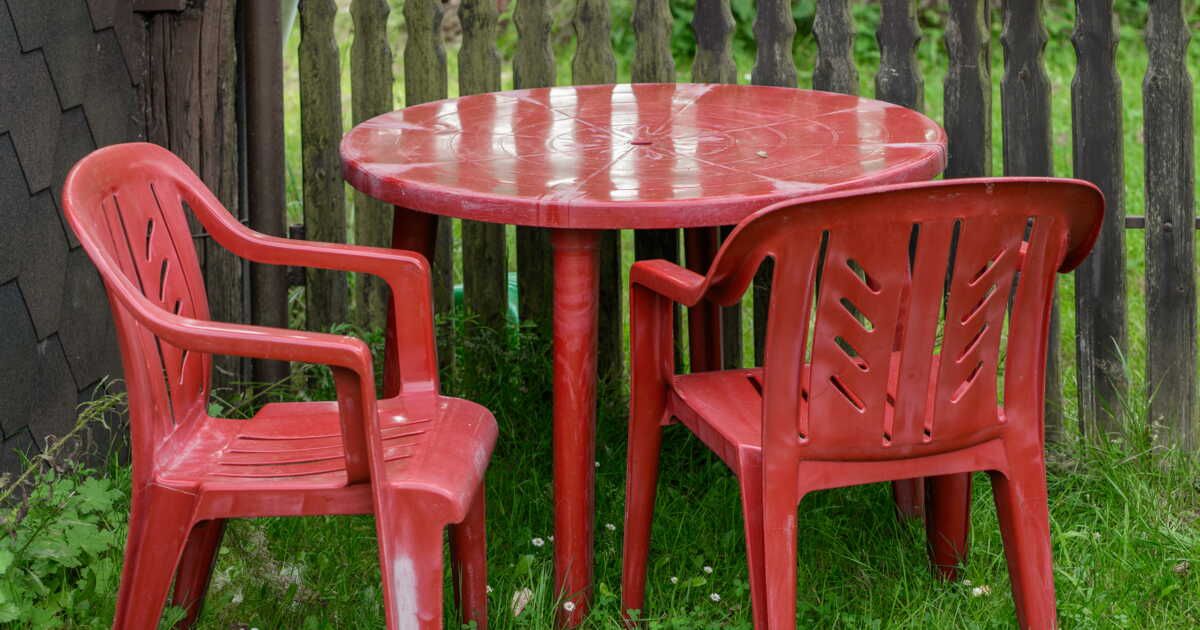 Conseils pratiques pour entretenir votre salon de jardin en plastique