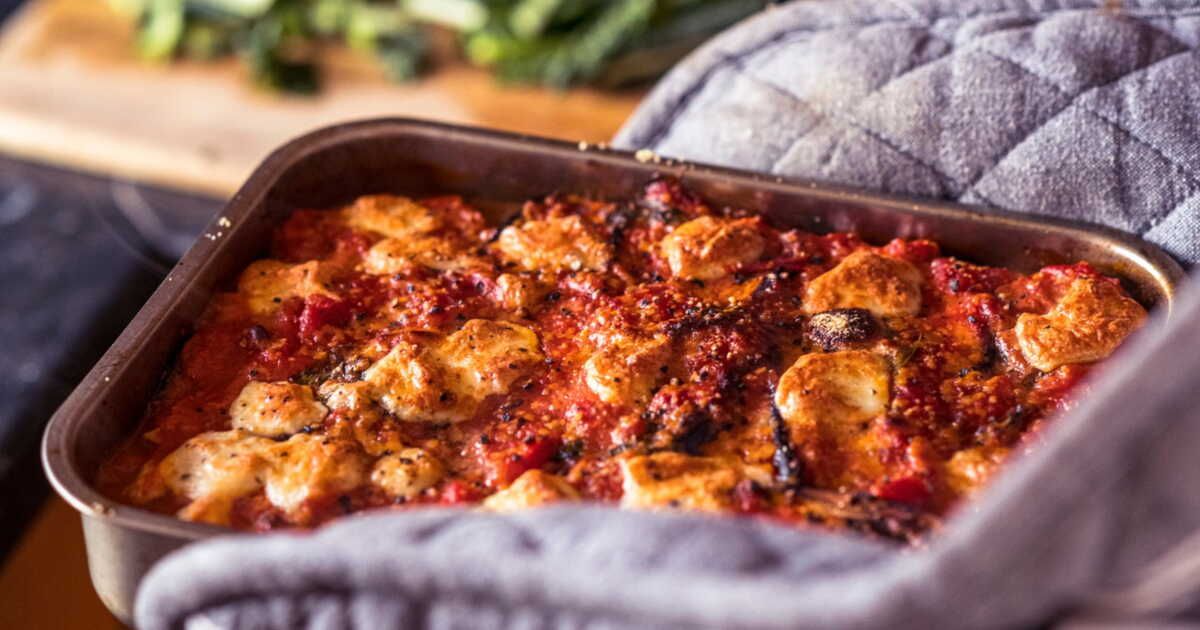 Découvrez la recette authentique des aubergines à la parmigiana d'Anne-Charlotte Pontabry