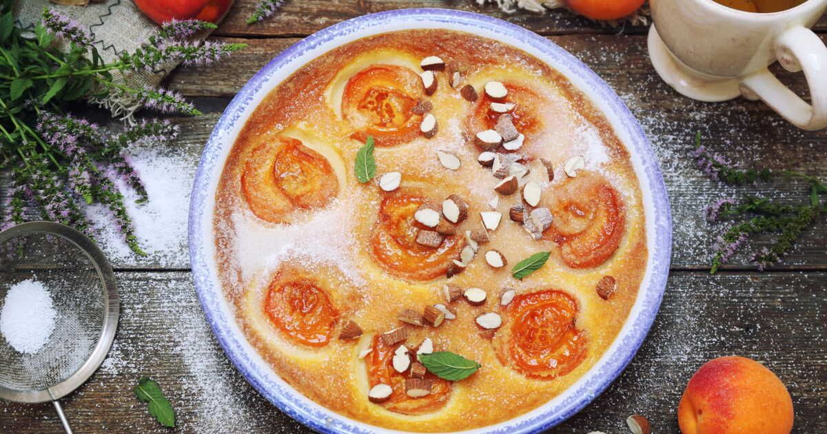 Flan abricot et pistache : le dessert d'été léger et savoureux à savourer