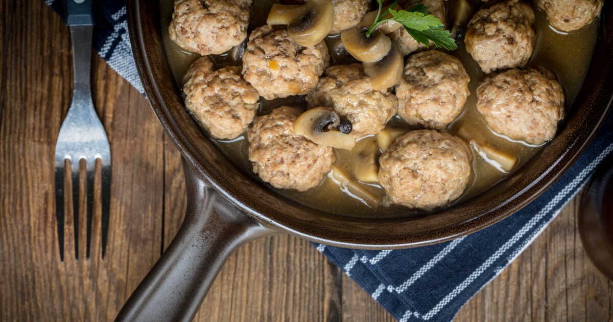 Des boulettes de poulet savoureuses à la sauce champignons : une recette incontournable