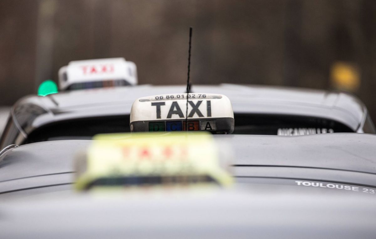 Uber sanctionné pour sa campagne trompeuse sur les taxis parisiens