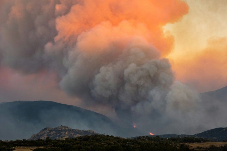 Incendie dans les Pyrénées-Orientales : 10 000 évacués et une lutte sans relâche