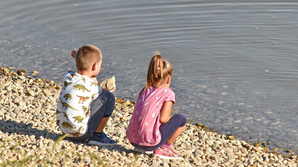 Espaces sans enfants : un rapport alerte sur l'intolérance grandissante en France
