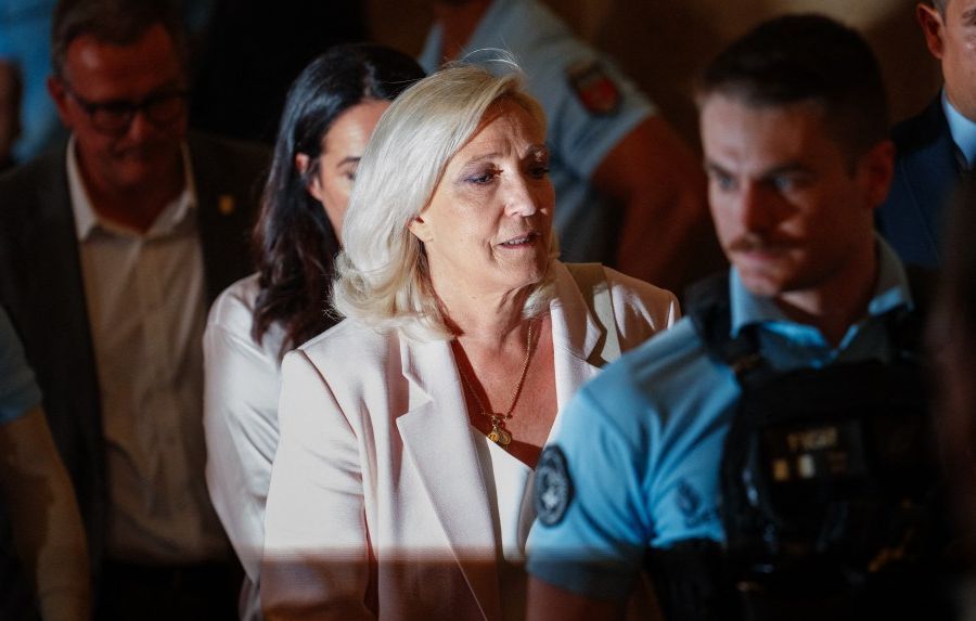 Marine Le Pen et la présomption d'innocence : un cas à part ?
