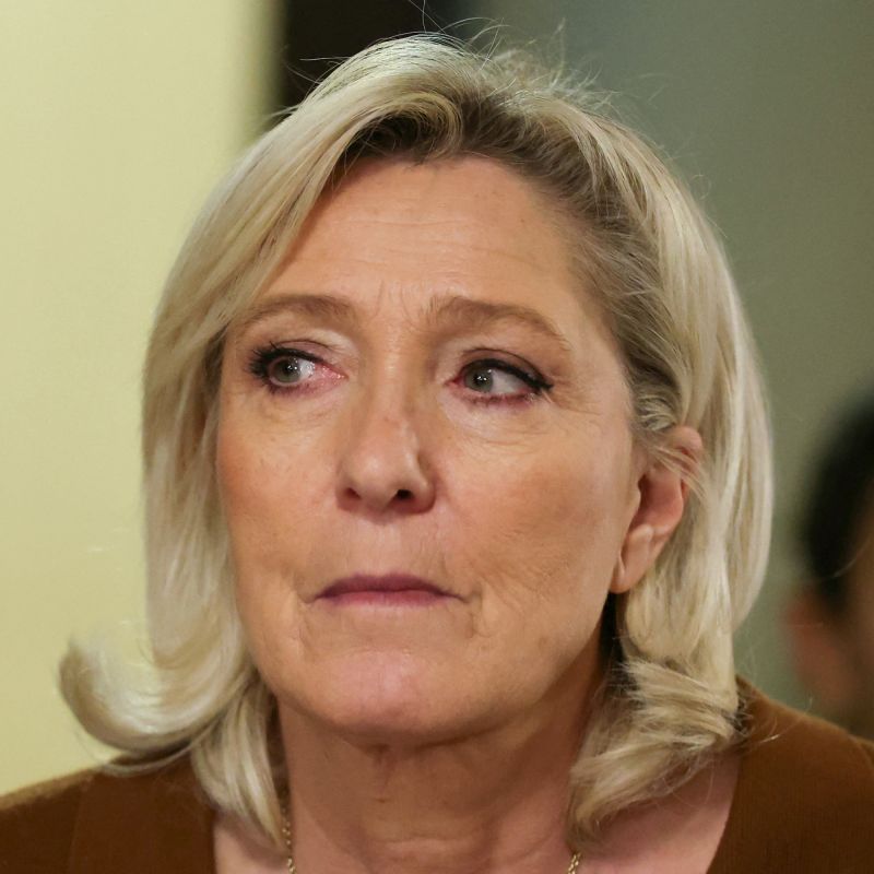 Marine Le Pen fait le pari de 2027 malgré sa condamnation