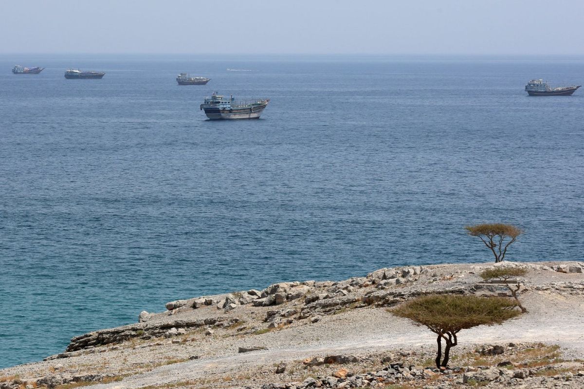 Tensions croissantes au Moyen-Orient : frappes américaines et riposte iranienne
